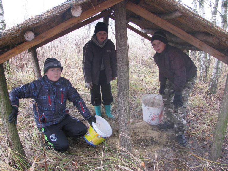 Dokarmiamy zwierzęta w łowisku – 19.11.2019r.  - 