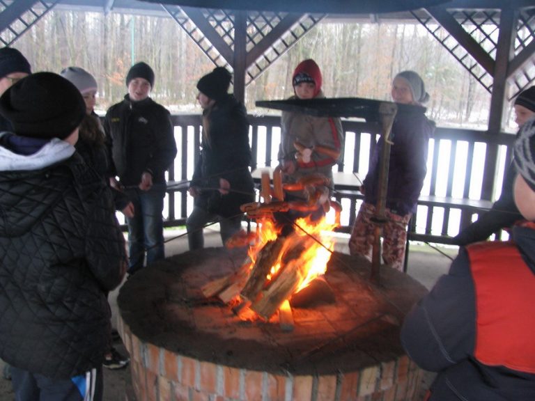 Dokarmiamy zwierzęta leśne – 16.12.2017r.  - 