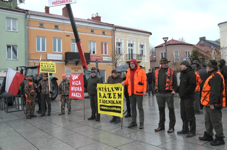 „Myśliwi razem z rolnikami” – protest.  - 